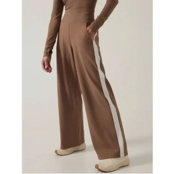 Athleta Venice Wide Leg Pants Brown and Cream Colorblock. - Picture 1 of 6